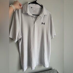 Under Armour Men's Light Gray Polo Shirt with Subtle Pattern